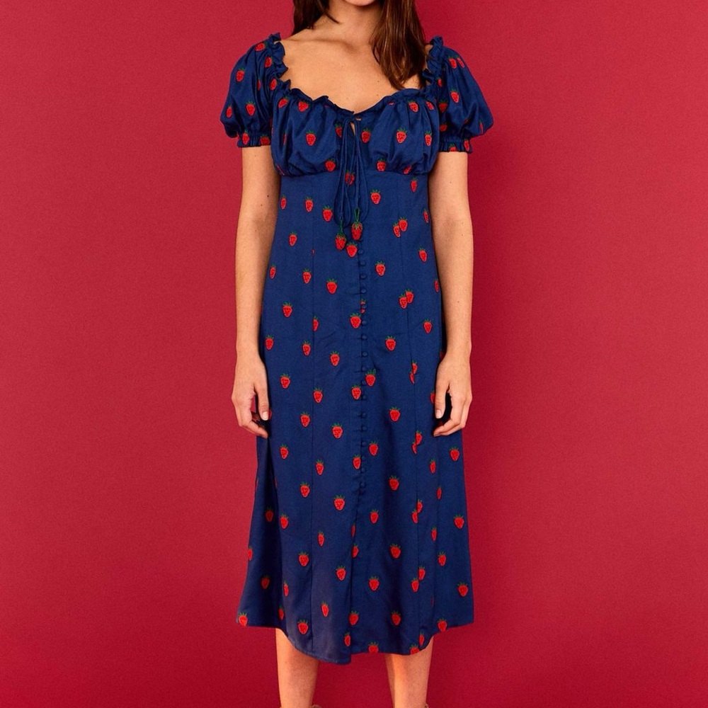 Farm Rio strawberry dress - EUC - size M